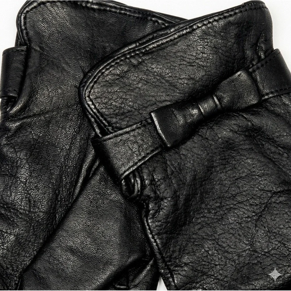 Nordstrom's Black Leather Bow‎ Accent Gloves Medium Knit Lined Cold Weather